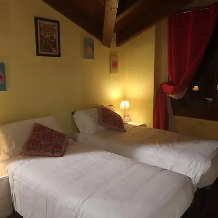 Apartment Bnbook-train Station Loft