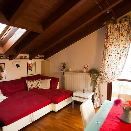Bnbook-train Station Loft Rho