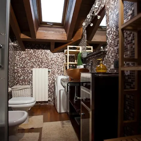 Bnbook-train Station Loft * Rho